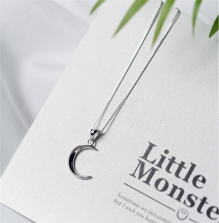 925 Sterling Silver Moon Shaped Pendant Necklace for Women