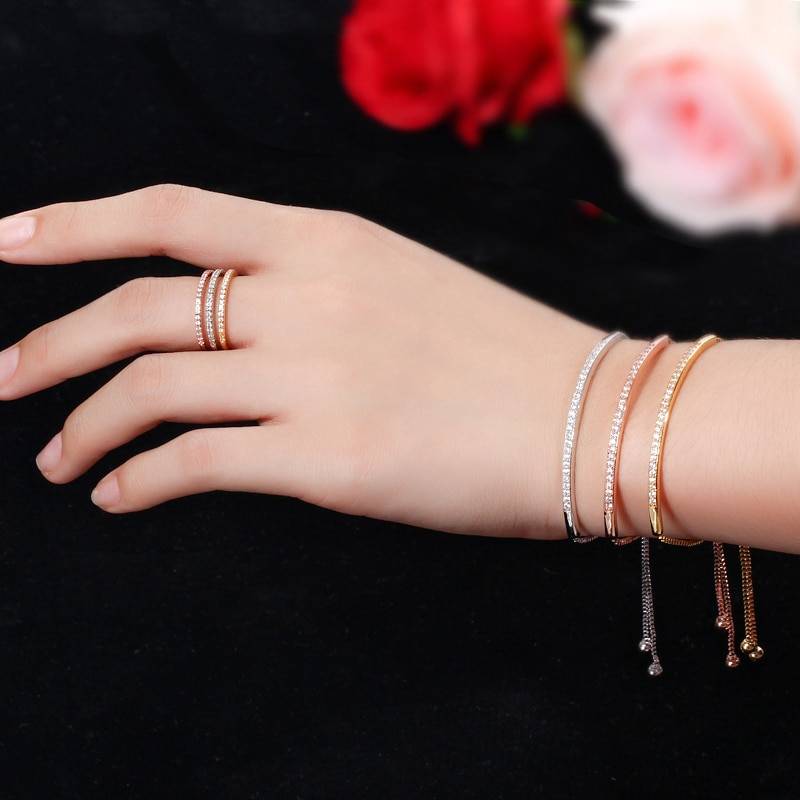 Women's Elegant Bangle Bracelet