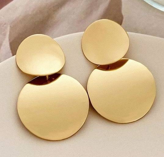 round drop earrings 00