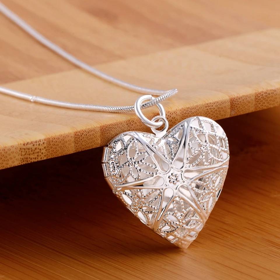 Heart Shaped Love Locket Pendant Necklace Necklaces Pendants Women Jewelry 