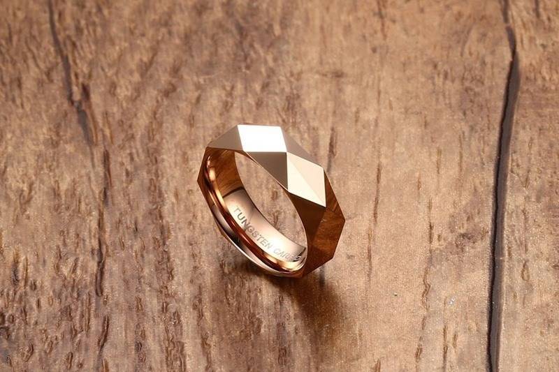 Faceted Beveled Edges Tungsten Carbide Wedding Band for Men Men Jewelry New Arrivals Rings Wedding & Engagement Jewelry 