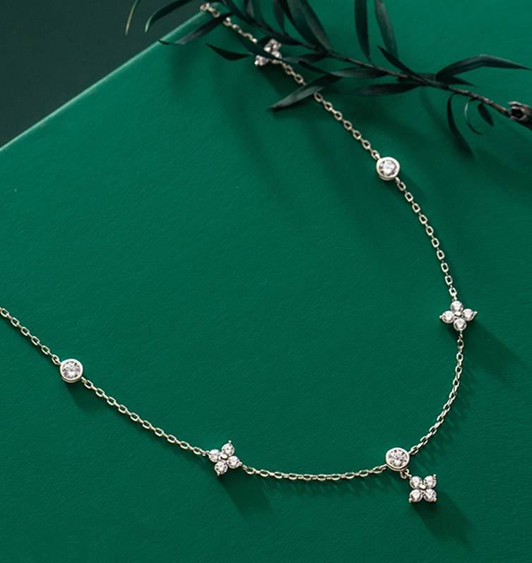 Four-Leaf Clover Inlaid Zircon Chain Necklace Necklaces New Arrivals Women Jewelry 