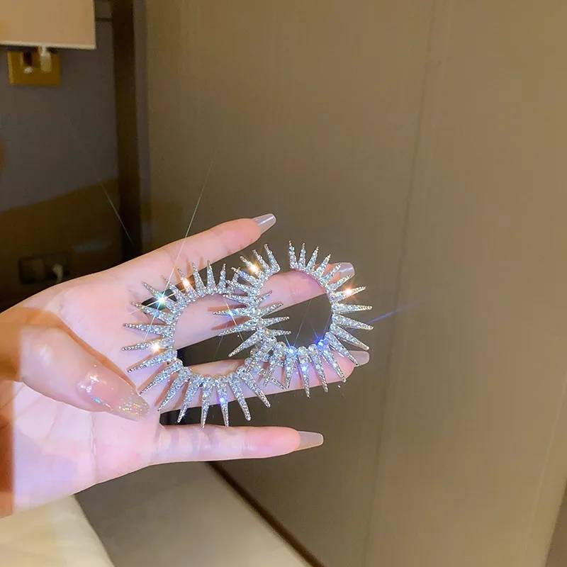 Large Circle Halo Star Flower Rhinestone Stud Earrings 