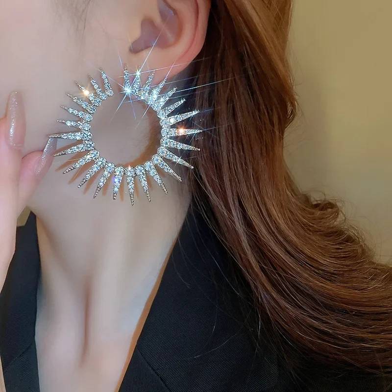 Large Circle Halo Star Flower Rhinestone Stud Earrings 